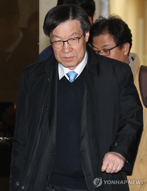귀가하는 권오준 회장