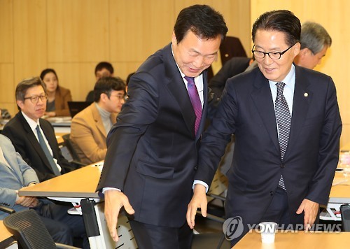 인사하는 박지원-손학규