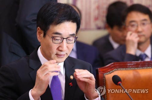 교육부 장관의 고민?