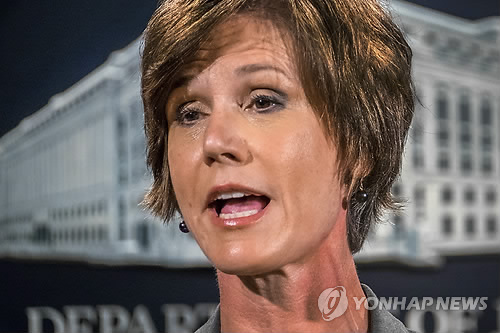 트럼프, 反이민 '반기' 법무장관 대행 전격 해임