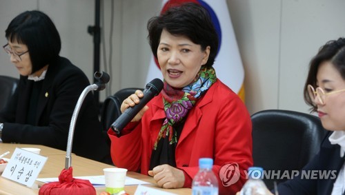 발언하는 홍준표 대선후보 부인 이순삼 여사