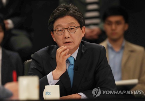 토론회 발언하는 유승민 후보
