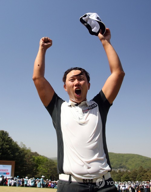 포효하는 이상희