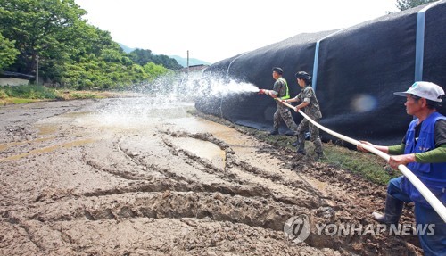 군부대 가뭄농가 급수지원