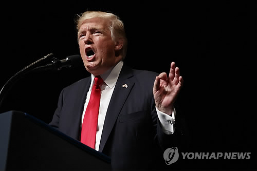 "특검에 화난 트럼프, TV보도만 봐도 큰소리"…로즌스타인 퇴출?