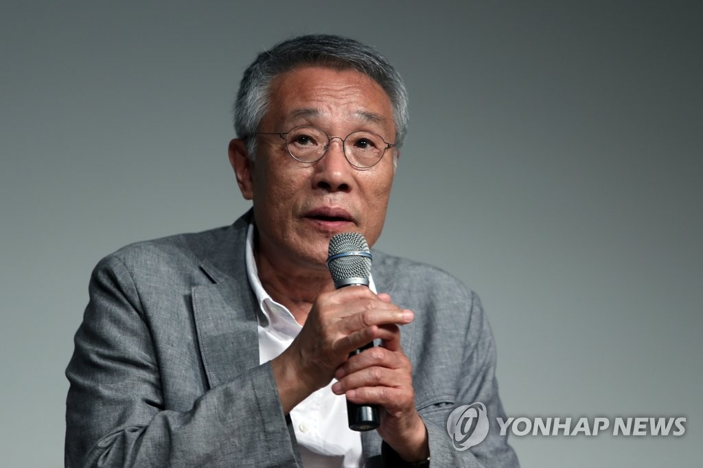 소설가 황석영