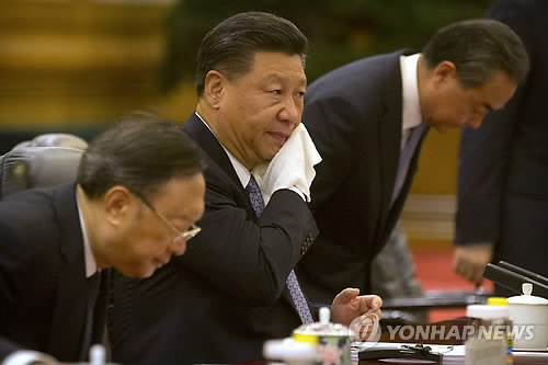 中, 당대회 앞두고 시진핑 개혁성과 다큐 방영(AP=연합뉴스)