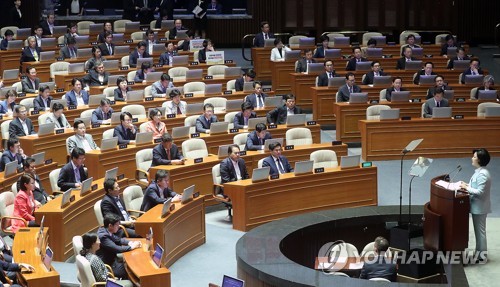 교섭단체 대표 연설하는 추미애 대표