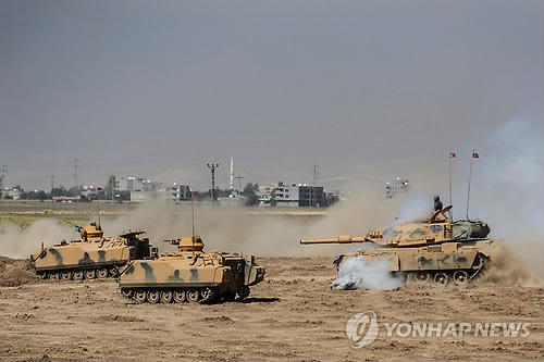 이라크 쿠르드 자치지역 접경서 훈련하는 터키군 (AFP=연합뉴스)