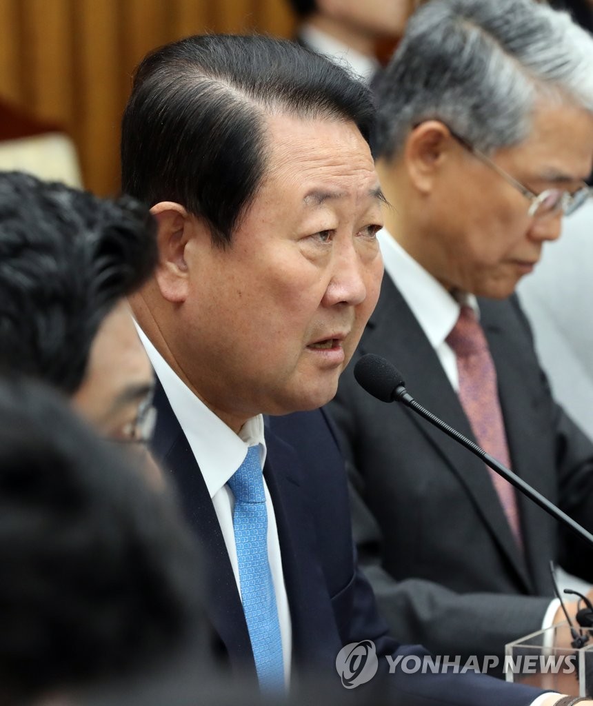 발언하는 박주선 공동대표