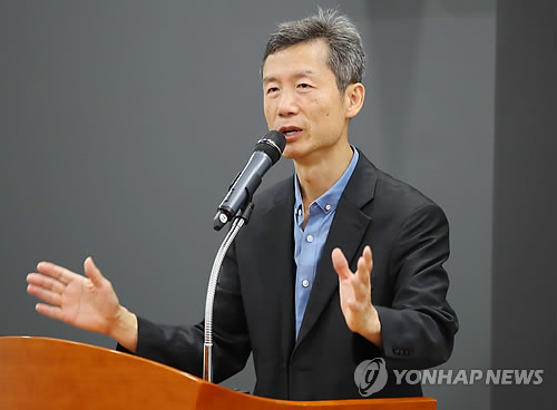 북한인권 국제대회서 기조연설하는 김영환