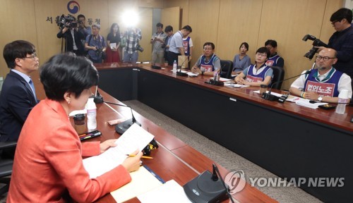 김영주 장관, 조창익 전교조 위원장 면담