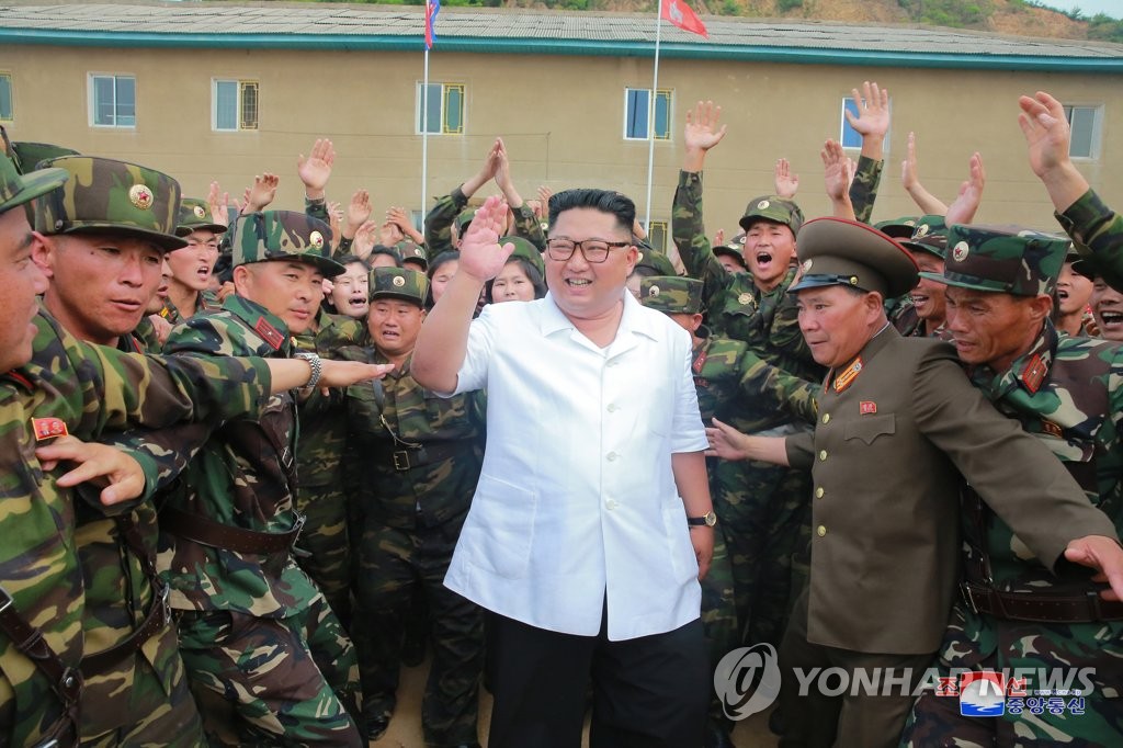 김정은 국무위원장, 인민군 1524군부대 시찰