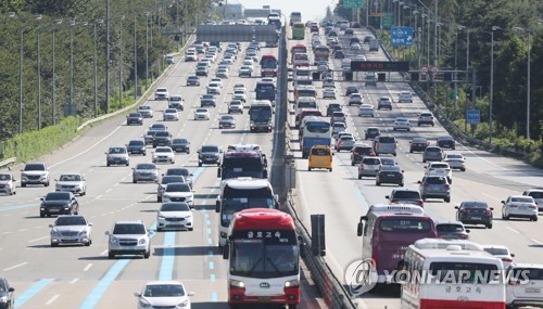 명절 고속도로 차량 정체