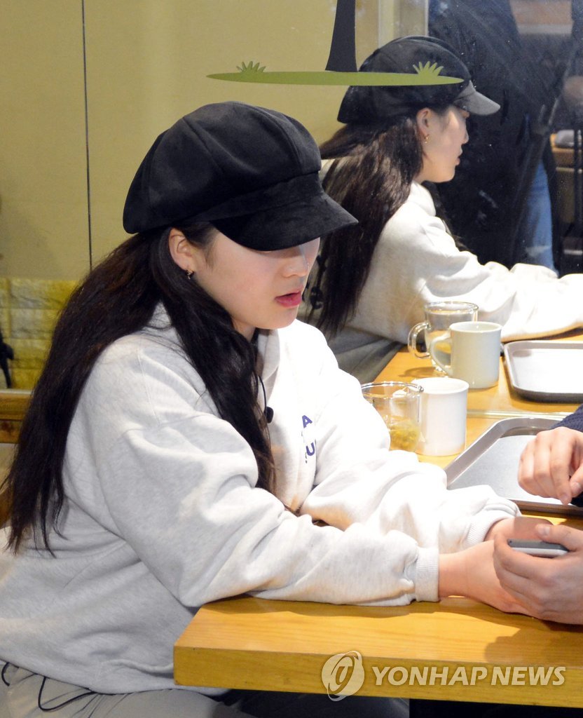 인터뷰하는 '지도자 성폭행 폭로' 신유용