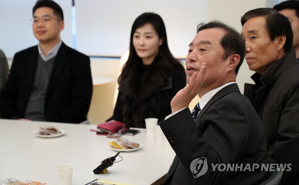 부산 찾은 김병준, 청년 소통 행보
