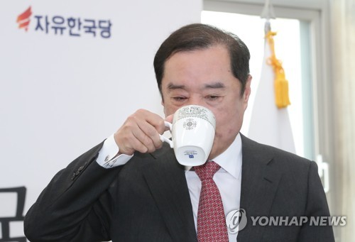 속 타는 김병준 위원장