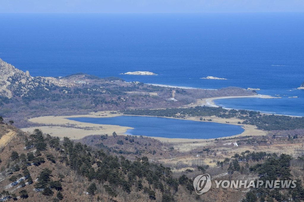 강원 고성 GP에서 관측된 북측