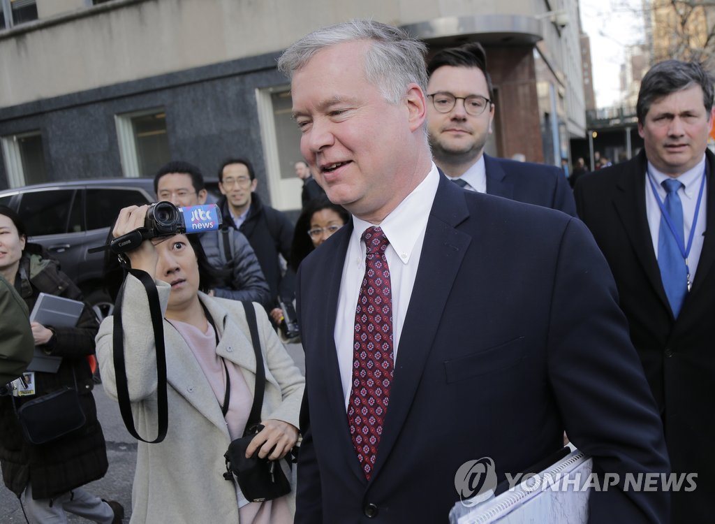 This AP photo shows Special Representative for North Korea Stephen Biegun arriving at the U.S. Mission to the United Nations for a meeting in New York on March 14, 2019. (Yonhap)
