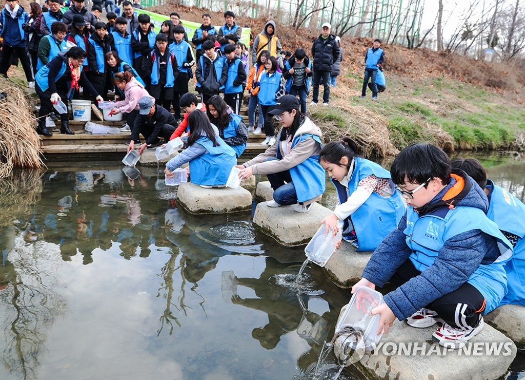 한국지엠, 봄맞이 지역사회 환경정화 활동