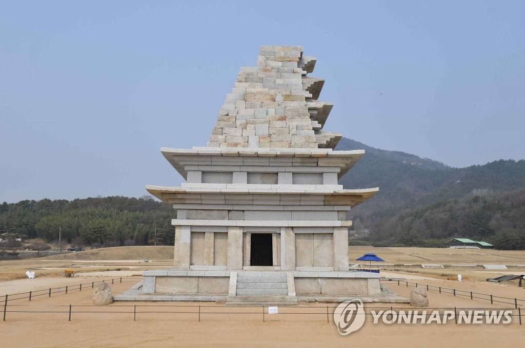 익산 미륵사지 석탑, 23일 완전한 모습 공개