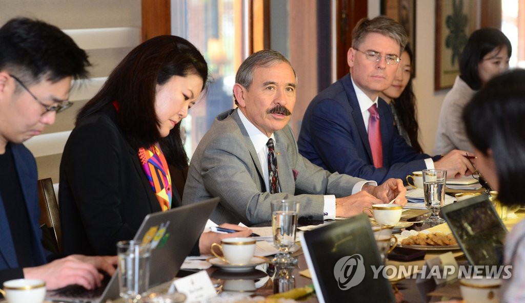 해리스 미 대사 기자간담회