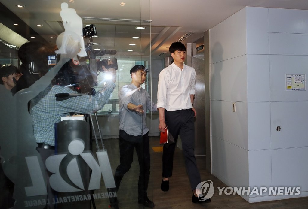 김종규, KBL 재정위원회 출석