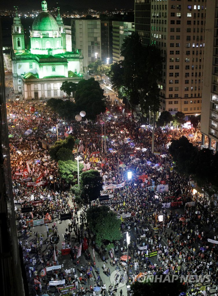 브라질 주요 도시서 연금개혁 반대 총파업
