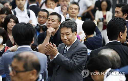 선거 유세 나선 日 입헌민주당 에다노 대표