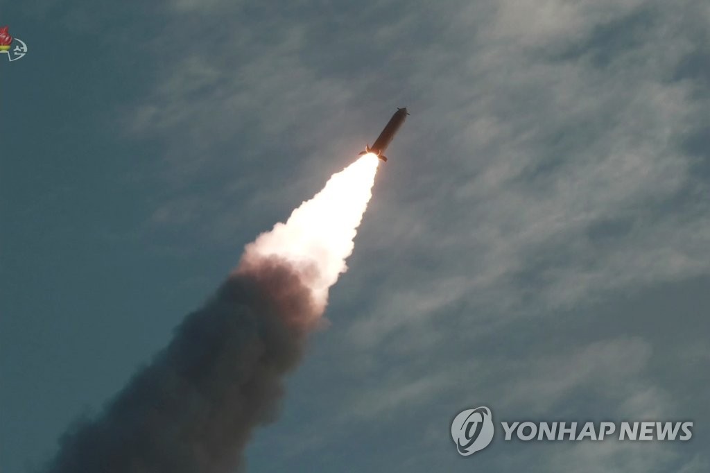 北朝鮮が「超大型ロケット砲」試射 北朝鮮が「超大型ロケット砲」試射