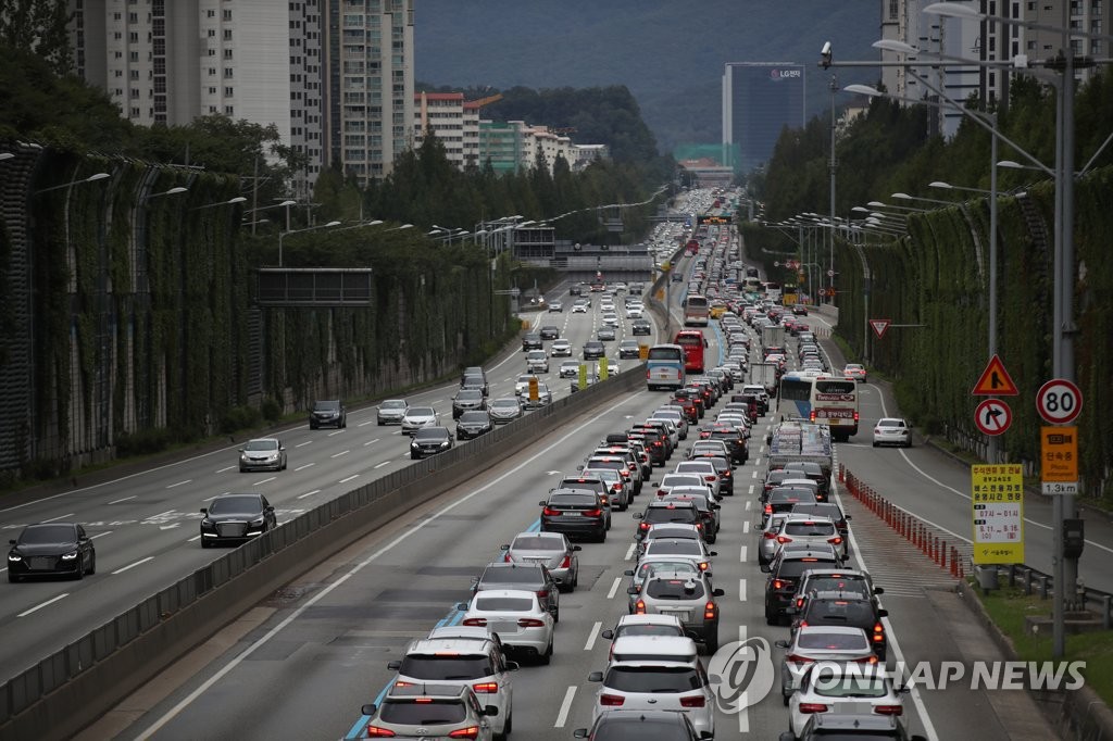 Heavy traffic Heavy traffic