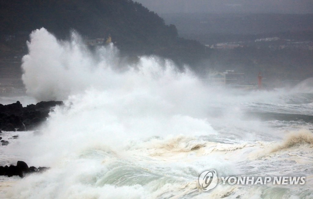 台風17号が済州島に接近 台風17号が済州島に接近