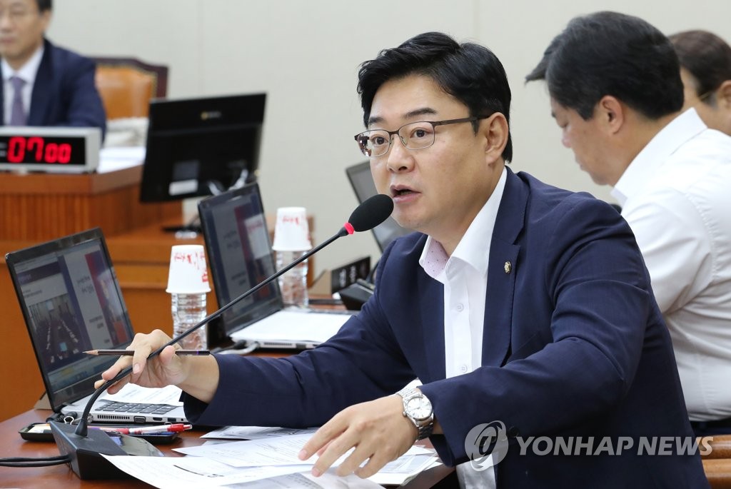 한국당 김성원 대변인