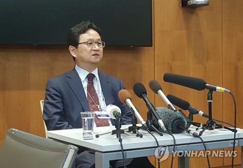 WTO 양자협의 브리핑 하는 정해관 수석대표