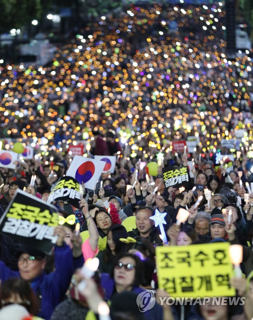Candlelight vigil for prosecution reform Candlelight vigil for prosecution reform