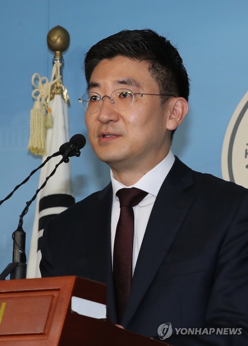 김세연 "당 해체, 총사퇴해야"