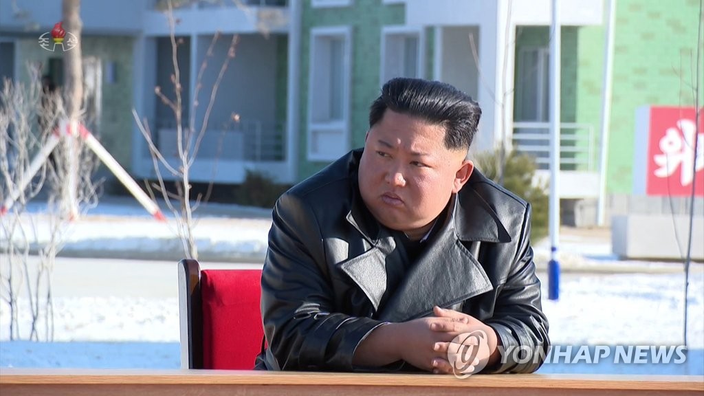북한 김정은, 중평온실농장·양묘장 조업식 참석