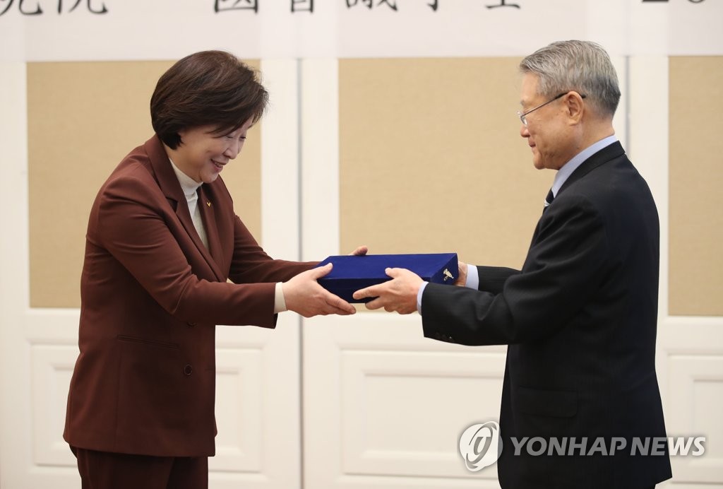 백봉신사상 수상하는 심상정 대표