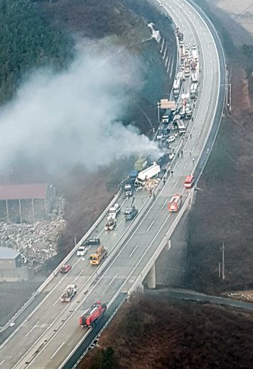 Multiple pileup on highway Multiple pileup on highway