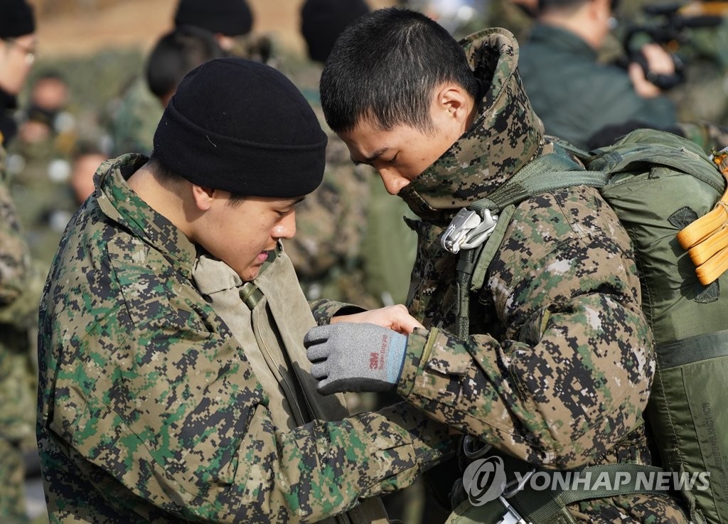 '동료의 안전 책임지는 손길'