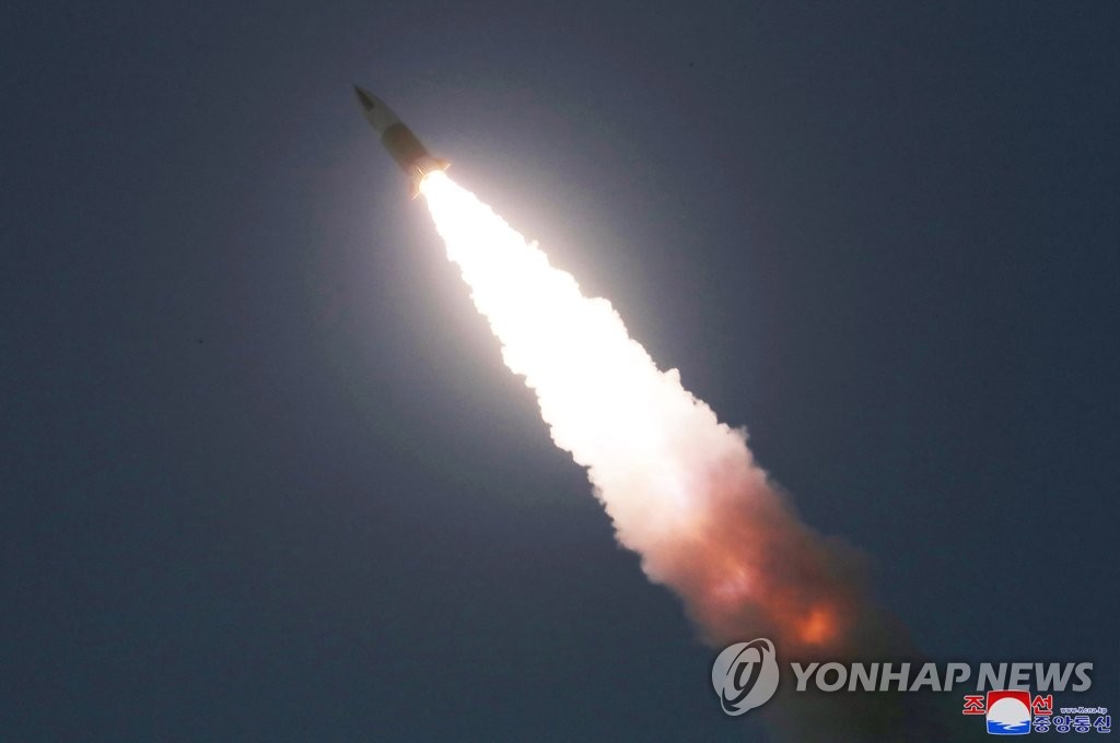지난 3월 북한의 전술유도무기 시험발사 장면