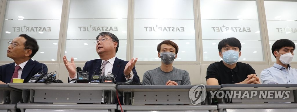 이스타항공, '창업주 지분 헌납, 제주항공에 인수 촉구'