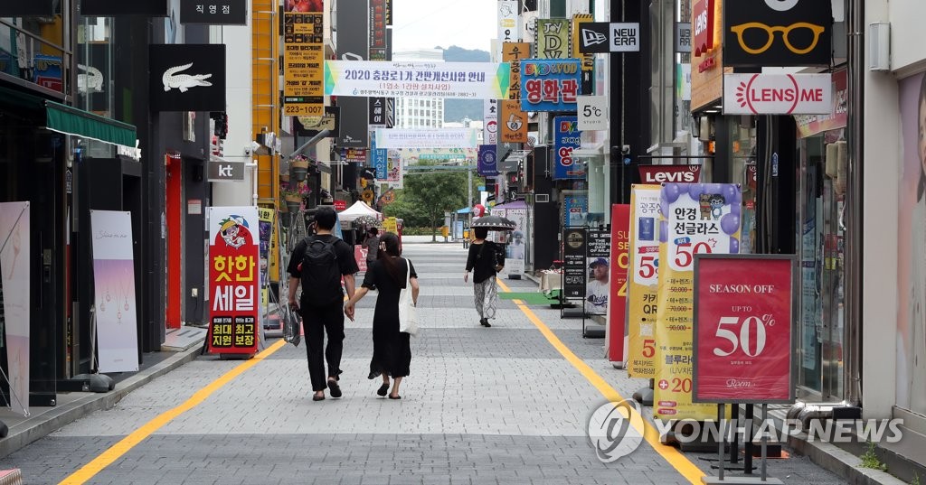 코로나 확산…나들이객 줄어든 광주 도심