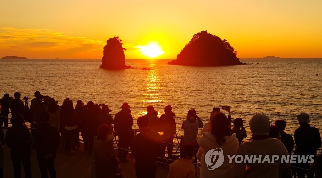 Sunset at Taean beach Sunset at Taean beach