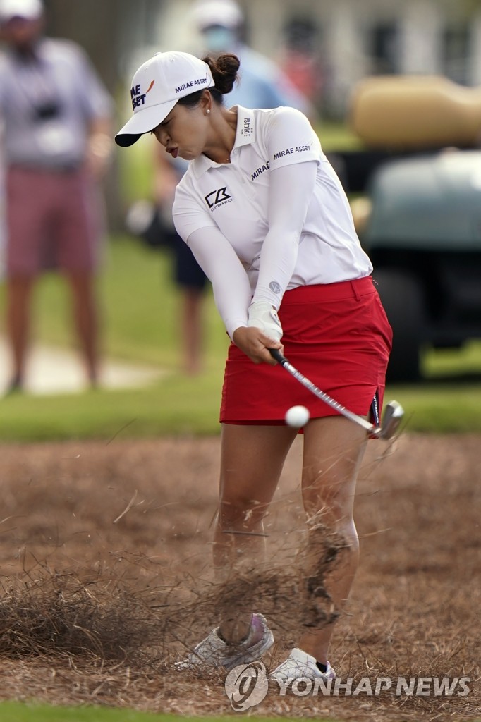 LPGA 펠리컨 챔피언십 4라운드서 벙커샷 날리는 김세영