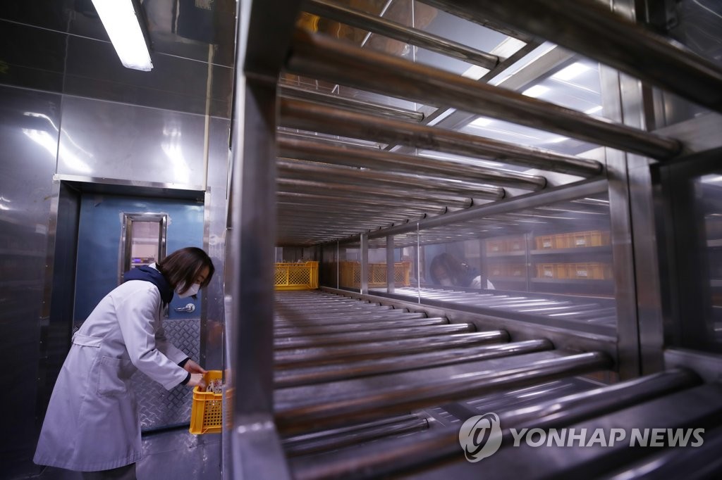 비어있는 혈액 보관고