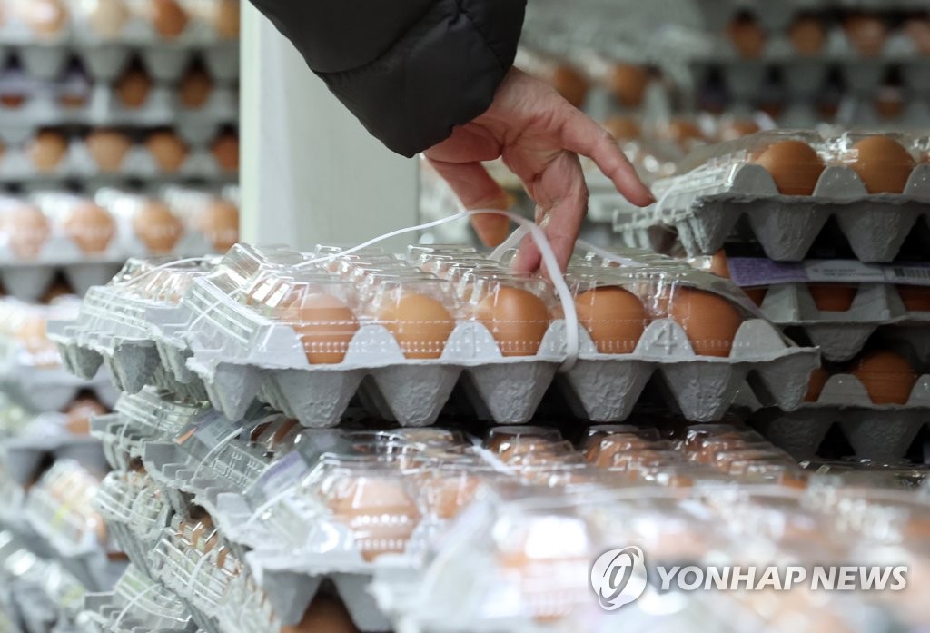 '계란값 안정 나선 정부'…수매 물량 시장에 공급