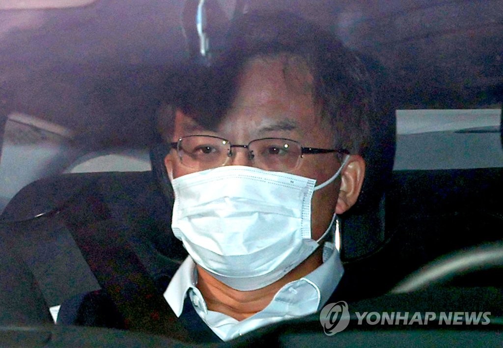 조남관 검찰총장 직무대행 출근