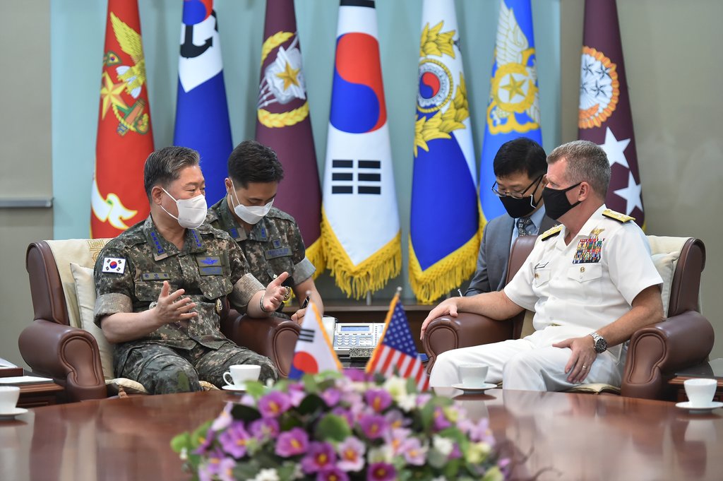U.S. Pacific Fleet chief visits S. Korea U.S. Pacific Fleet chief visits S. Korea