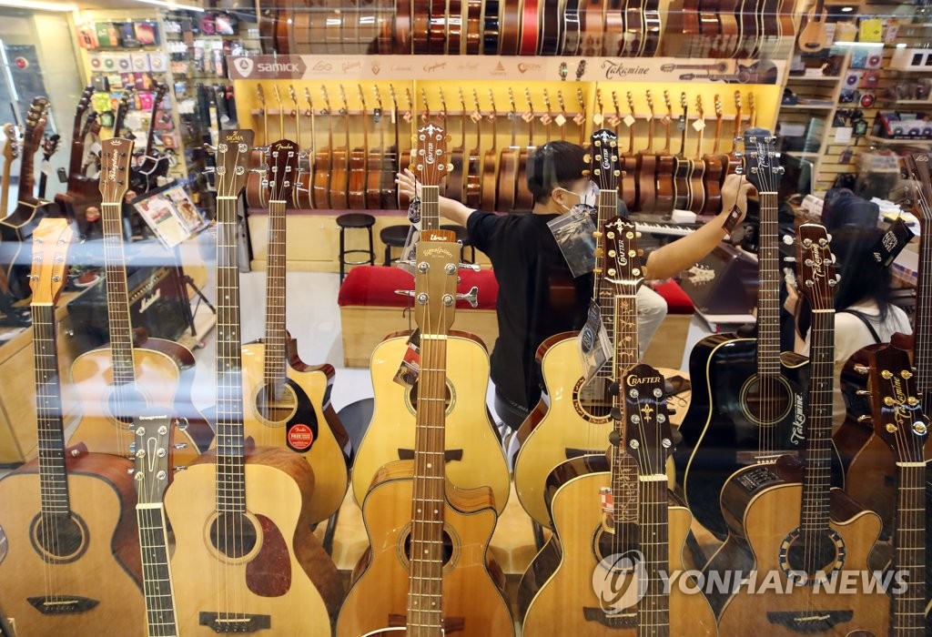 코로나19에 '집콕' 길어지자 취미용품 수요↑